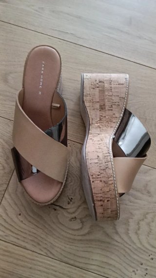 Sandalias Zara Home tacón corrido beige/plata T39