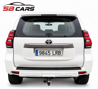 Toyota Land Cruiser 2021 2.8 D4D VX