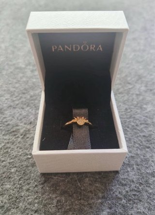 Anillo Pandora Sol Brillante Celestial