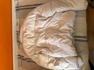 Cazadora Bershka blanca acolchada