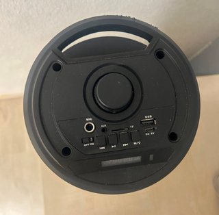 Altavoz con luces LED
