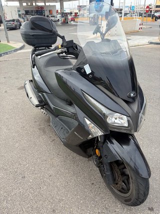 Kymco Grand Dink 300