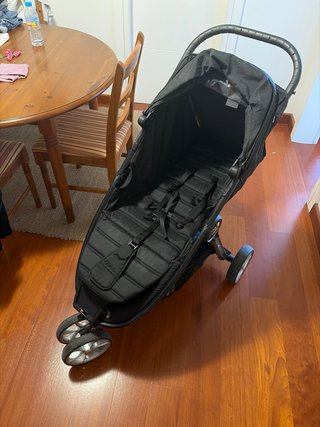 Silla de bebé negra