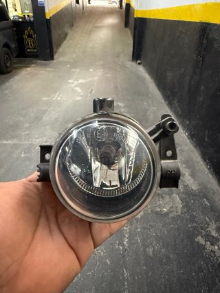 Faro Antiniebla Ford 3M51-15K202-AA