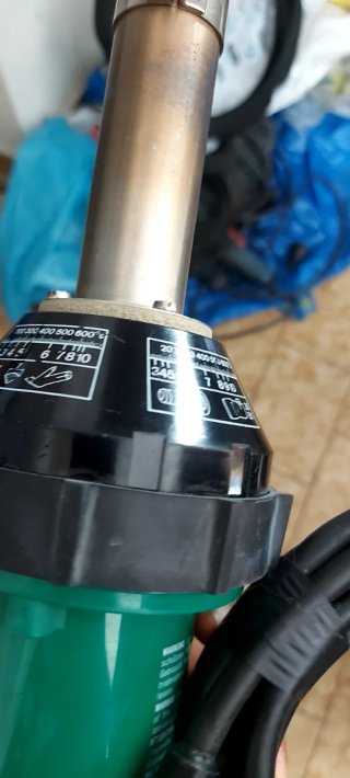 Saldatore ad aria calda Leister