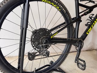 Specialized Epic Comp Carbon 29 Talla L, 2019