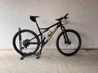 Specialized Epic Comp Carbon 29 Talla L, 2019