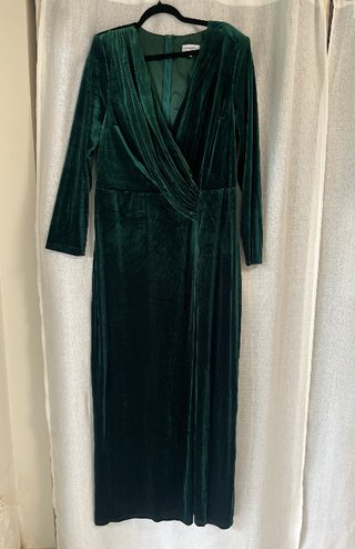 Vestido fiesta largo terciopelo verde con abertura