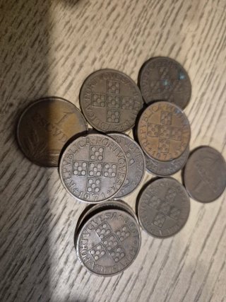 Conjunto de Moedas de Escudos Portugueses