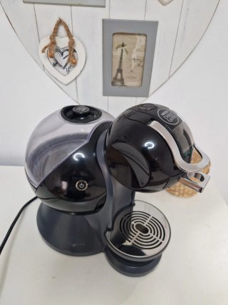 Cafetera Dolce Gusto Negra
