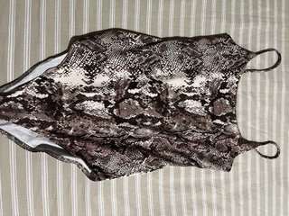 Lote Ropa Mujer: Faldas, Pantalones y Tops