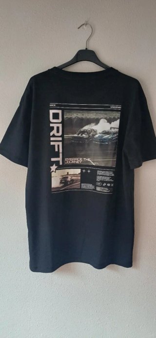 SIN ESTRENAR Camiseta negra L estampado drift