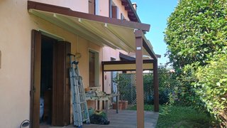 Pergola/pergotenda motorizzata.