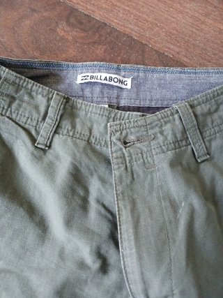 Pantalón corto cargo Billabong talla 28