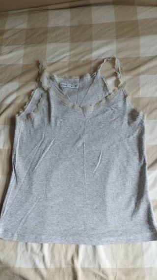 Camiseta de tirantes gris