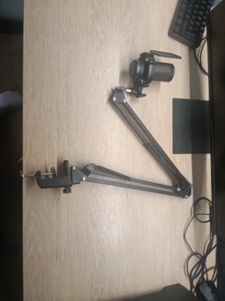 Micrófono Gaming Profesional con Brazo