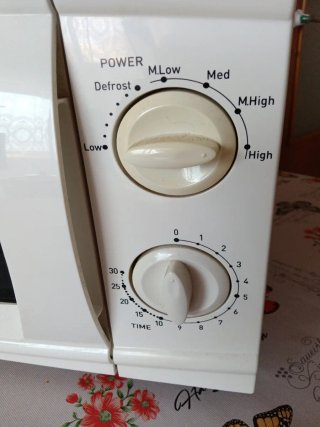 Microondas Taurus Blanco. Venta en persona