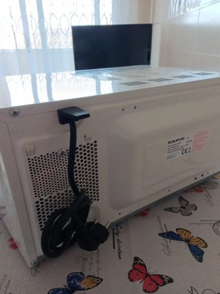 Microondas Taurus Blanco. Venta en persona