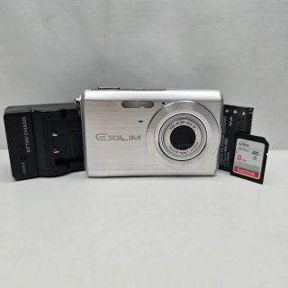 Casio Exilim EX-Z60 Silver Bundle Fotocamera