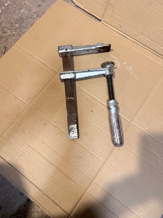 Sargento profesional metálico 35cm