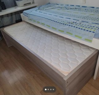Cama juvenil con almacenaje
