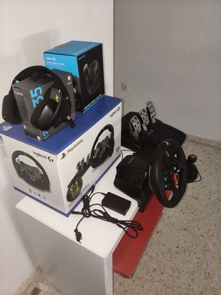 Volante Logitech G29 PS5 con Cascos y Palanca
