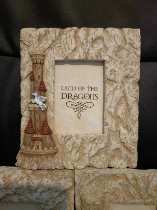 Set de 3 Portarretratos Land of the Dragons