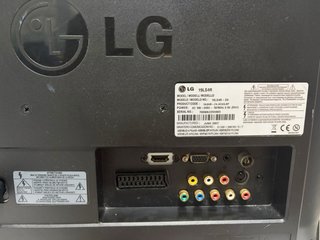 TV Monitor LG 19" HDMI con Altavoces Modelo 19LS4