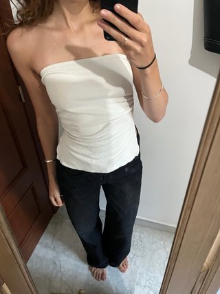 Top blanco sin tirantes