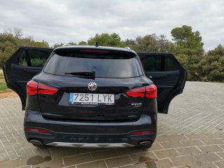 MG phev 2022