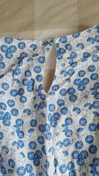 Mono Corto Estampado Azul y Blanco