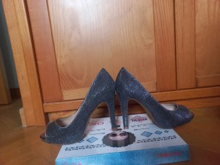 Zapatos de tacón Chika10 plateados