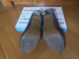 Zapatos de tacón Chika10 plateados
