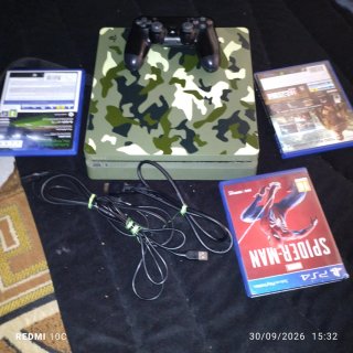 PS4 Camuflaje + Spider-Man