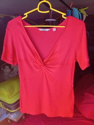 Camiseta Next Roja Talla M