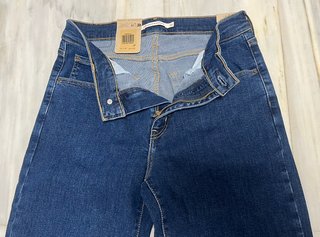 pantalon vaquero levis 724 high rise slim straight