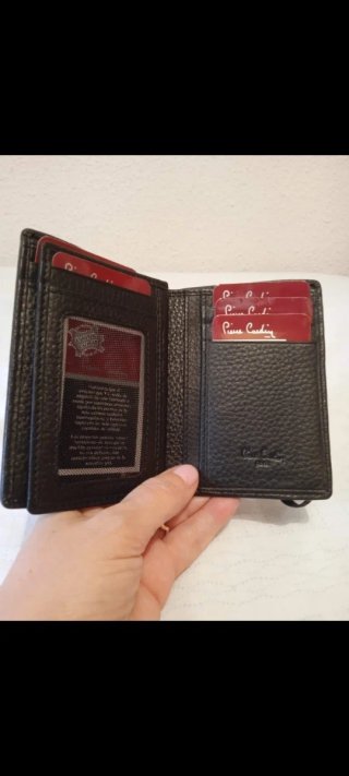 MONEDEROS, CARTERA, LLAVEROS, ETC...+REGALO