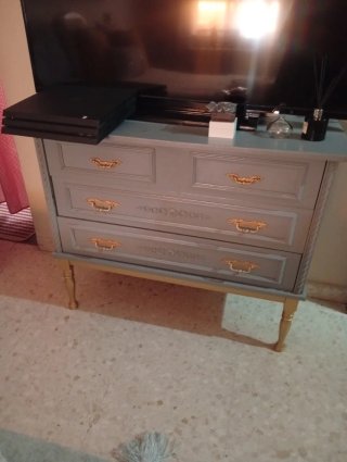 Cómoda de madera maciza