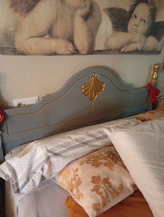 Cómoda de madera maciza