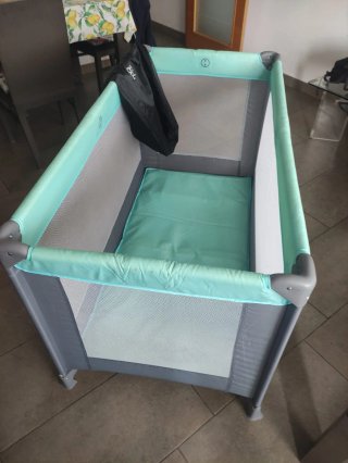 Cuna de viaje como nueva