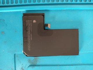 Batería iPhone 14 Pro Original 77%