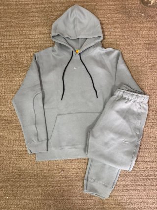 Conjunto Nike Sudadera y Pantalón Gris