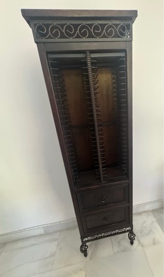 Mueble Auxiliar Estrecho de Madera