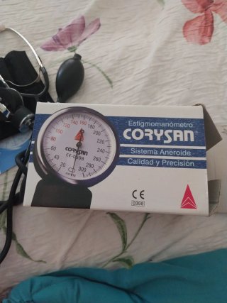 Esfigmomanómetro Corysan Analógico