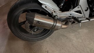 Honda CB600F Hornet 600 – 18.500 km – Akrapovič –
