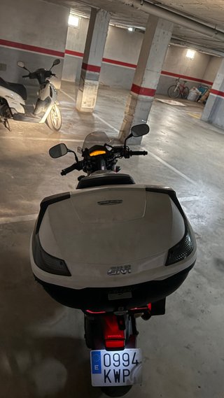 Honda CB600F Hornet 600 – 18.500 km – Akrapovič –