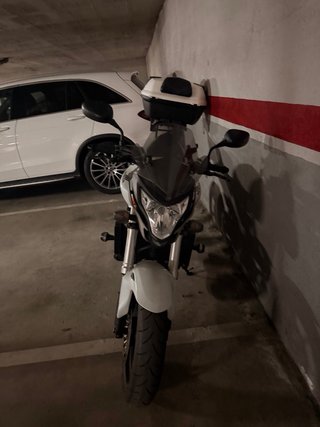 Honda CB600F Hornet 600 – 18.500 km – Akrapovič –