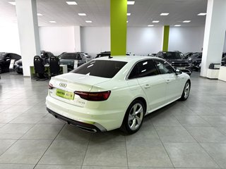 Audi A4 S-line 35 2.0 TDI 163CV S-Tronic MHEV