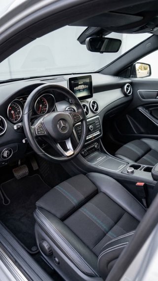 MERCEDES CLA 220D SHOOTING BRAKE 4 MATIC