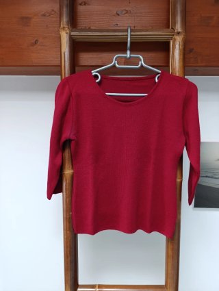 Maglioncino rosso maniche 3/4